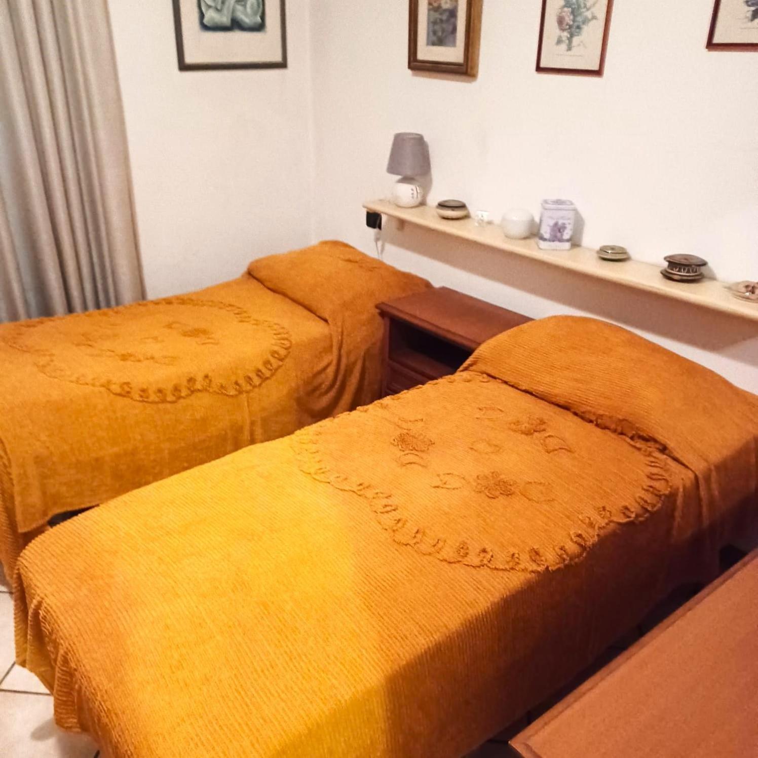La Siesta Apartman Novara Kültér fotó