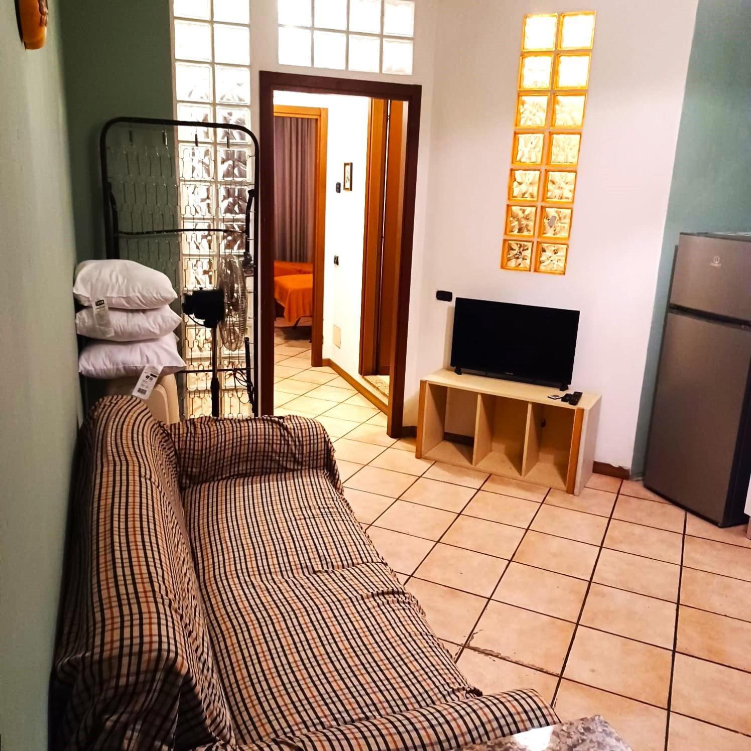 La Siesta Apartman Novara Kültér fotó
